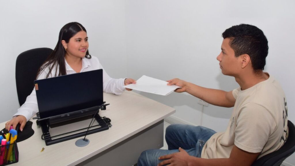 Antioquia ofrece 2.500 empleos temporales para fin de año