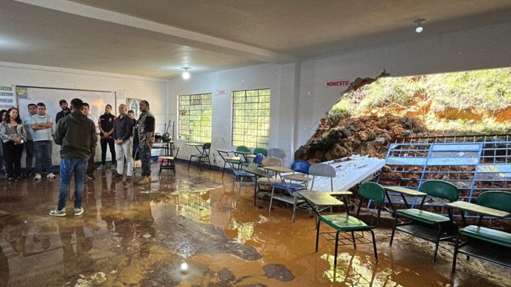 La Alcaldía de Guarne avanza en la remoción de talud en la Institución Educativa de Chaparral