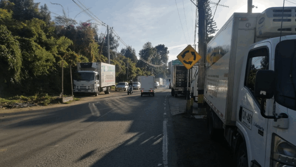 Cuatro Esquinas Rionegro lácteos