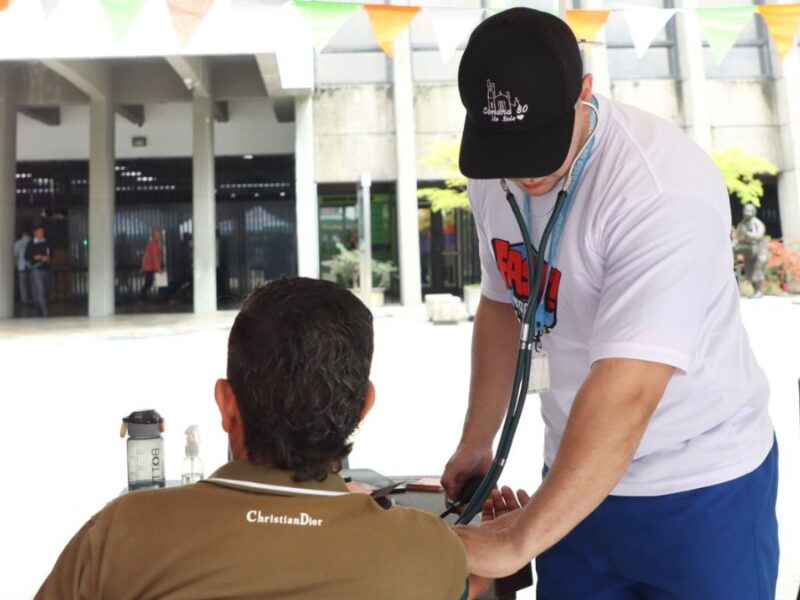 Medellín fortalece la detección temprana y prevención del accidente cerebrovascular