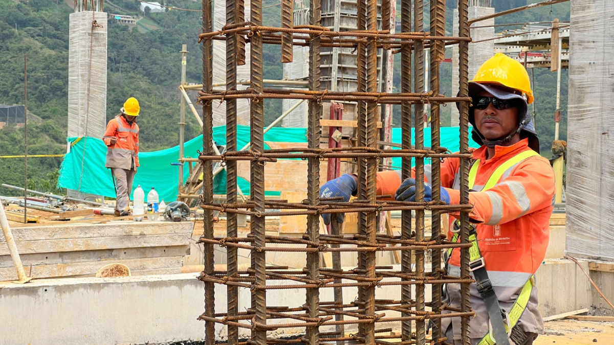 Antioquia avanza en empleo, pero persisten brechas en las subregiones