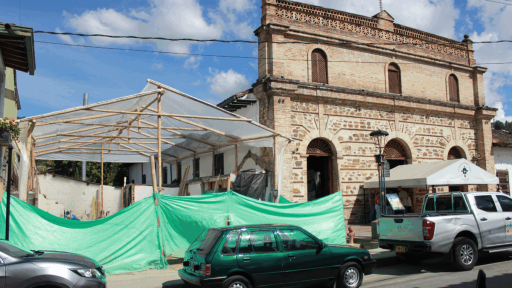 Casa cural parroquia San José El Retiro