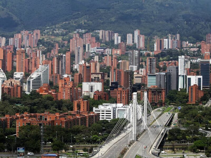 Las deudas de los contribuyentes sería de $6.4 billones. Foto: Alcaldía de Medellín.