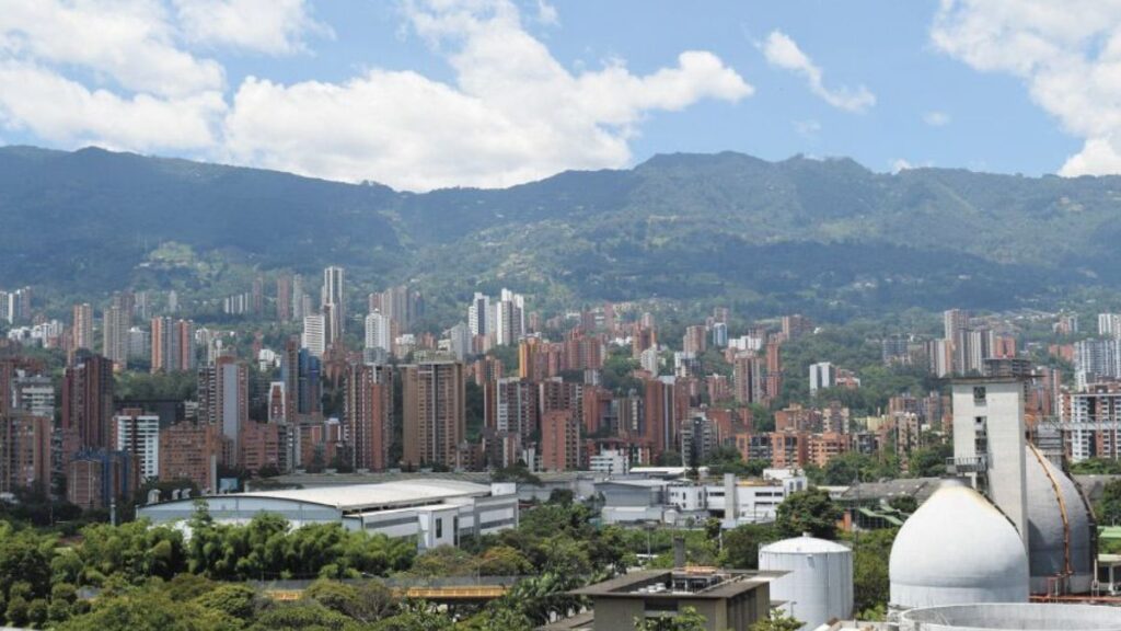 Nueva alianza ambiental fortalecerá proyectos empresariales en el Aburrá Sur