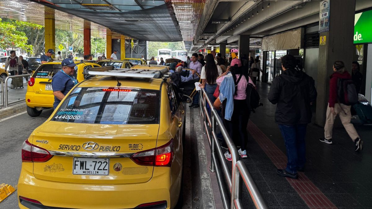 Terminal del Norte implementa cambios en el abordaje de taxis