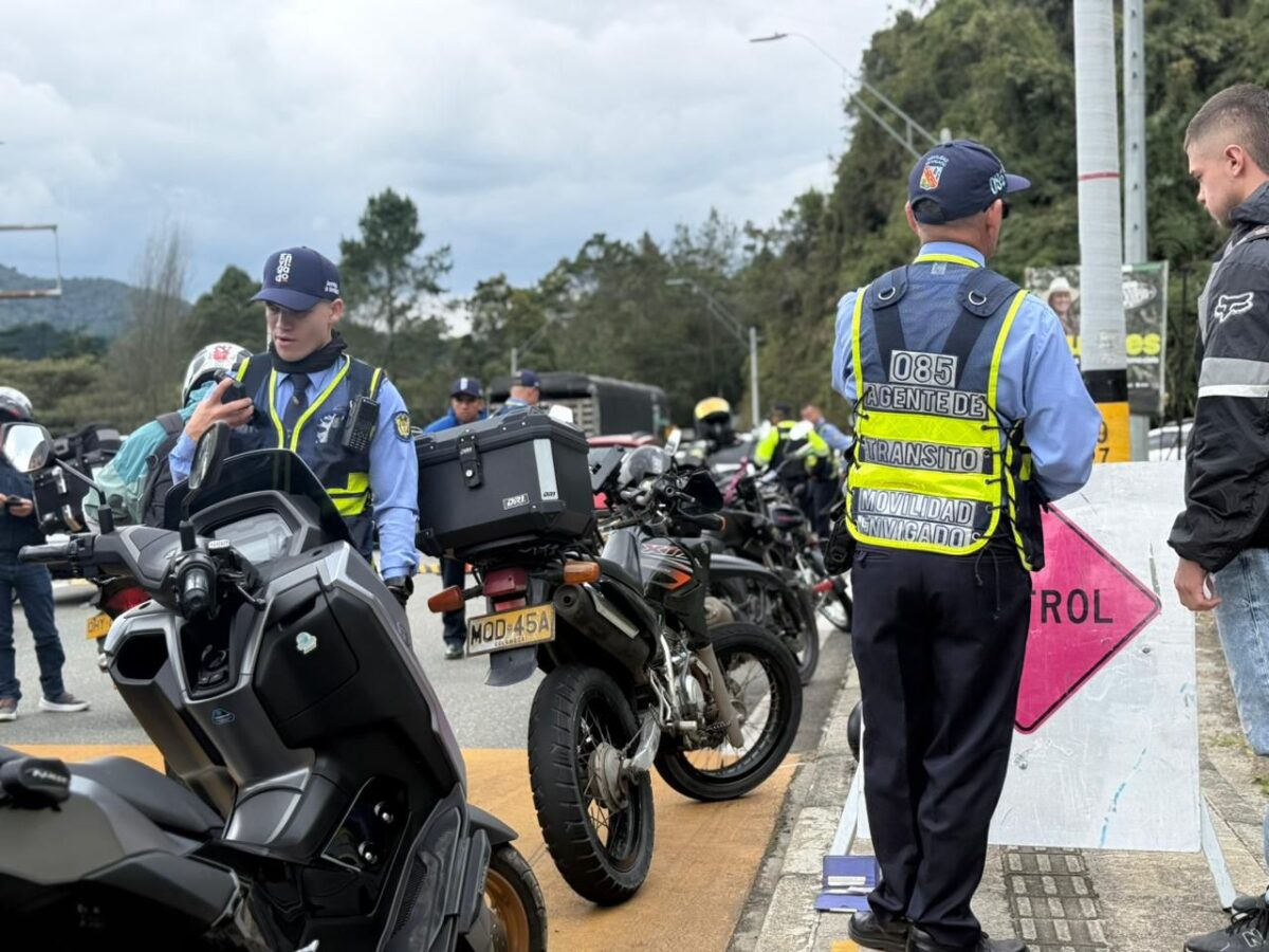 Corredor doble calzada piques carreras ilegales