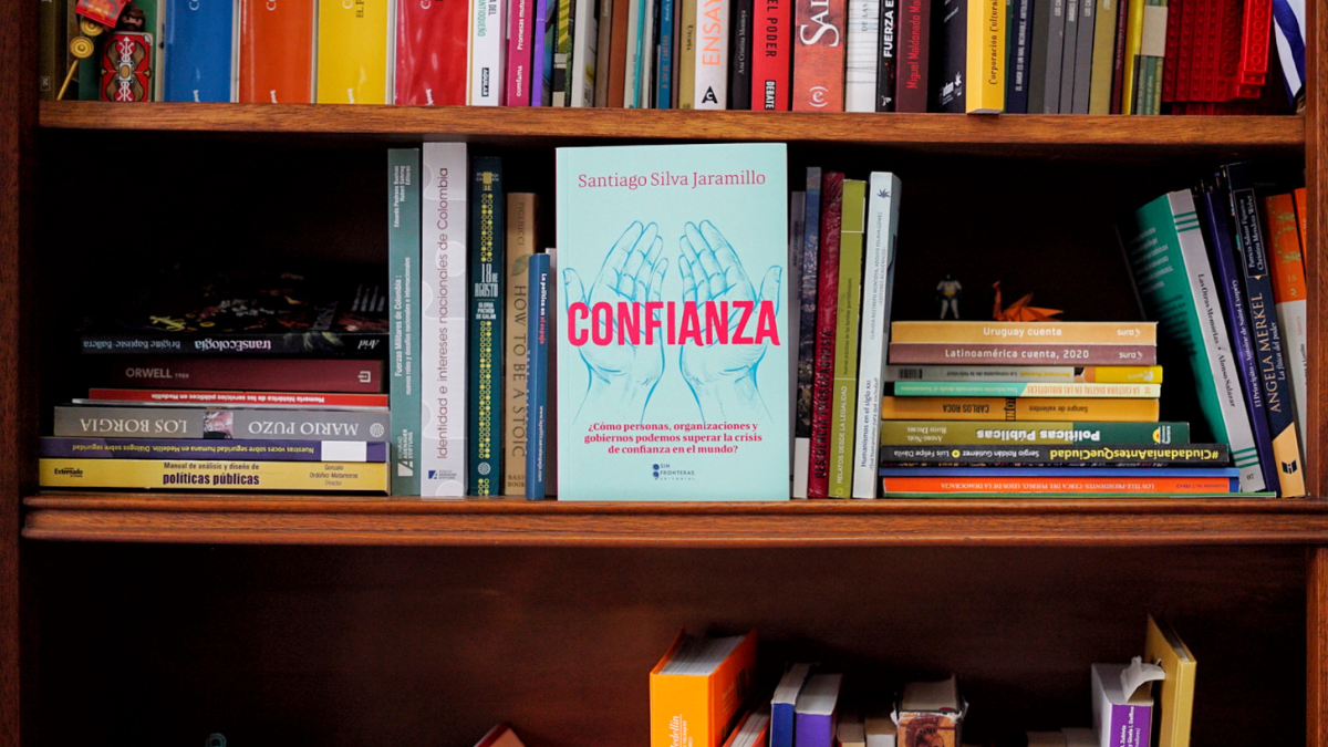 Libro de la Confianza de Santiago Silva