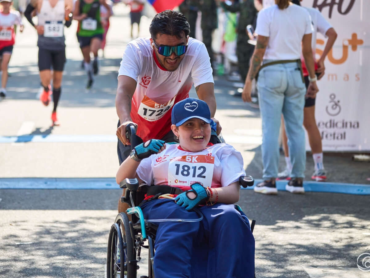 Carrera corre por amor