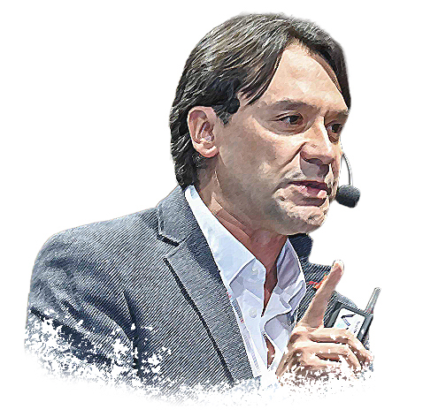 Cesar Alejandro Mejía.jpg