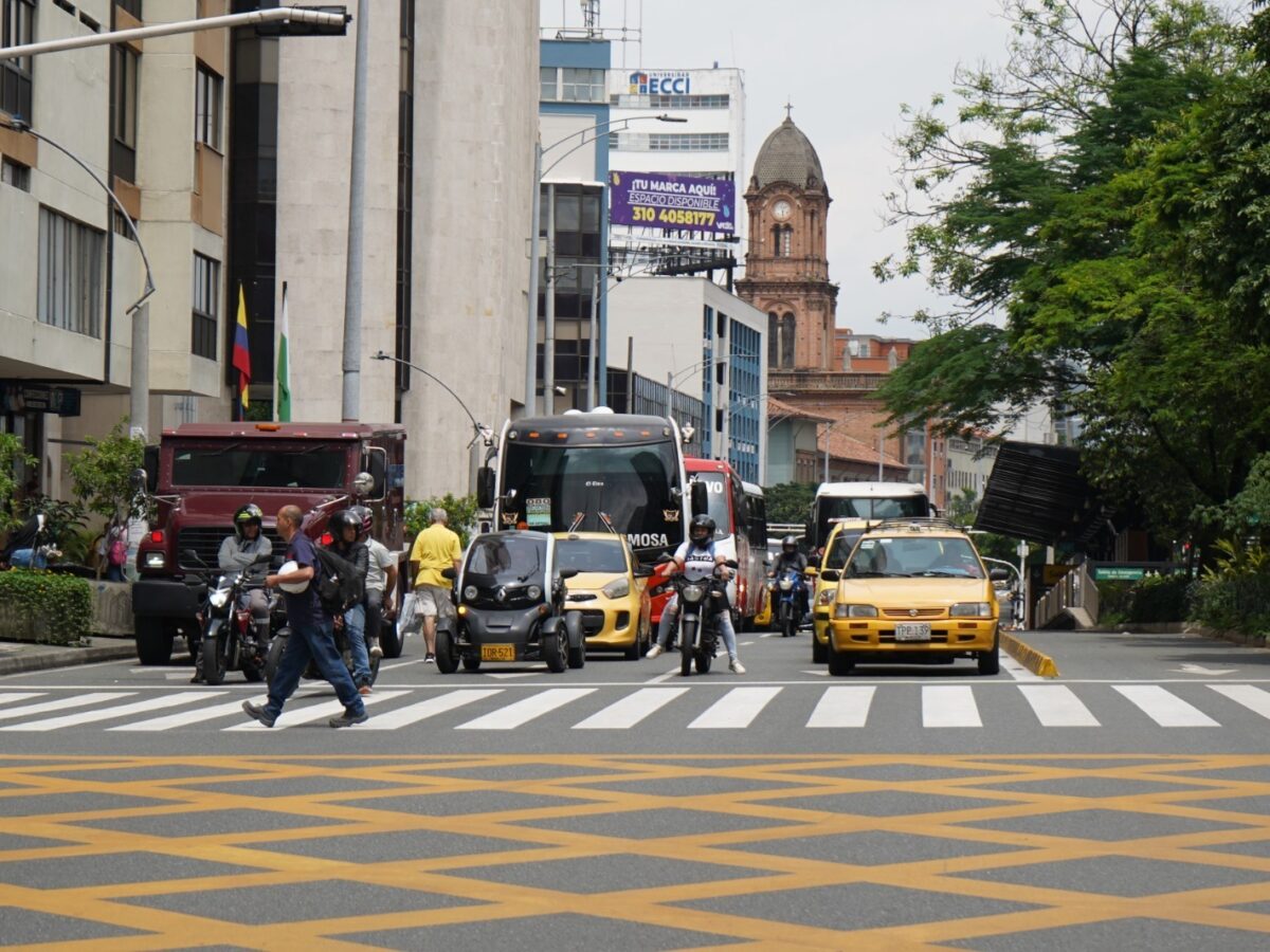 pico y placa movilidad tráfico tránsito