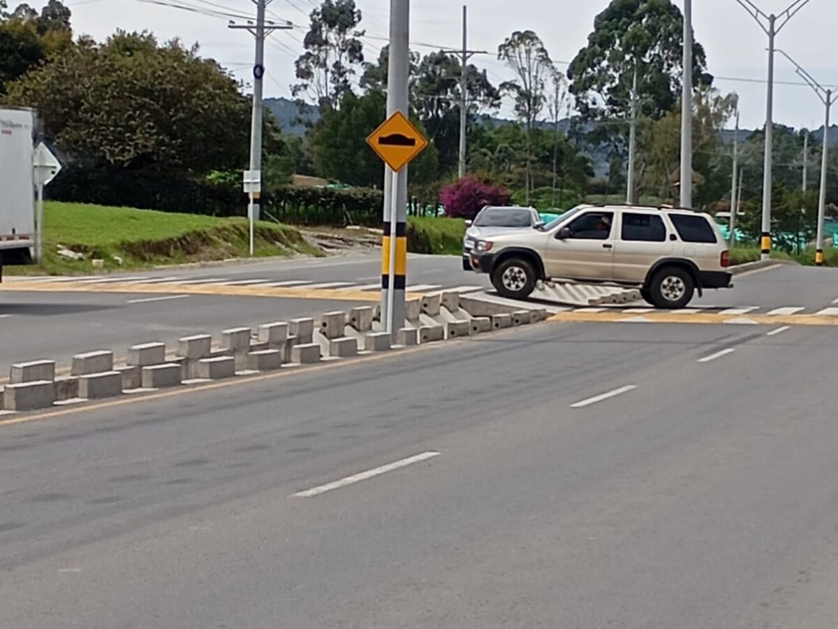 Cruce indebido infracción seguridad vial