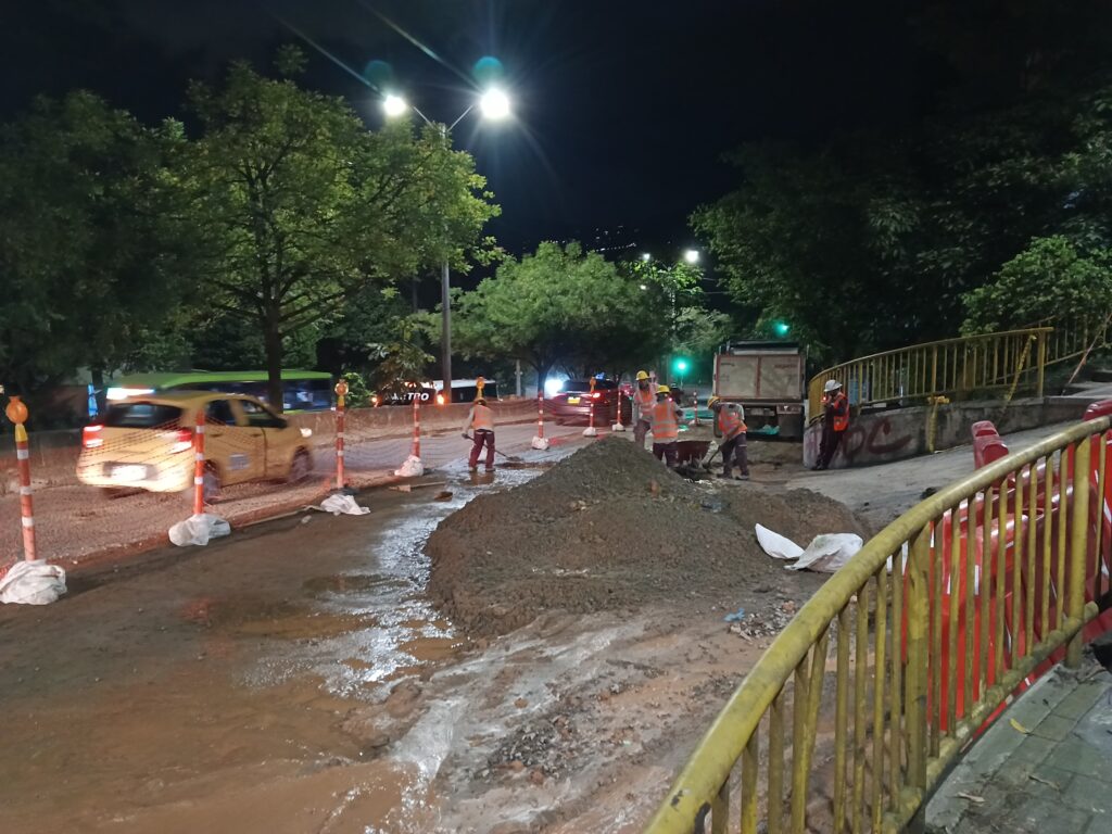 tubo roto acueducto EPM Envigado