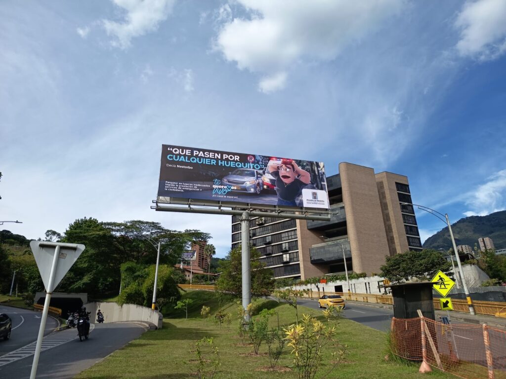 Mal parqueo Nestorbo Movilidad Medellín