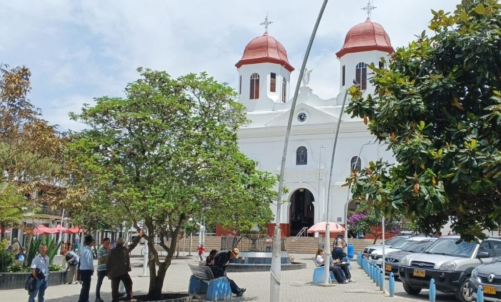 Iglesia municipio San Vicente Ferrer templo católico