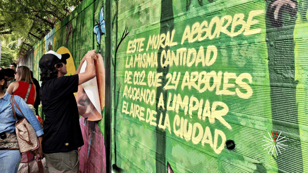 Mural ecologico de Tosh en El Poblado