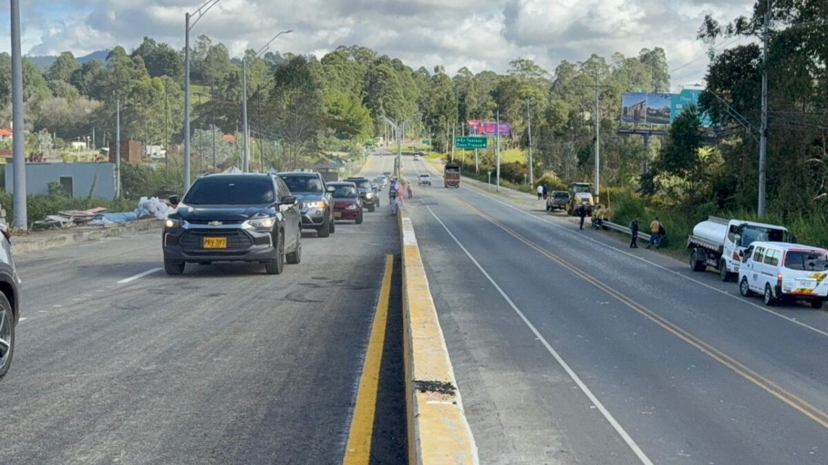 Habilitan doble calzada en el tramo que faltaba entre Llanogrande y el aeropuerto José María Córdova