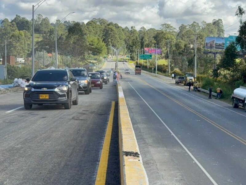 Habilitan doble calzada en el tramo que faltaba entre Llanogrande y el aeropuerto José María Córdova