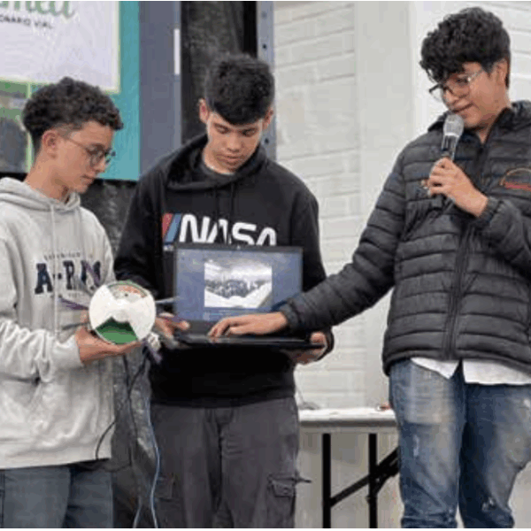 Clubes de Robótica BotZone, oportunidad para impulsar la innovación y el talento joven