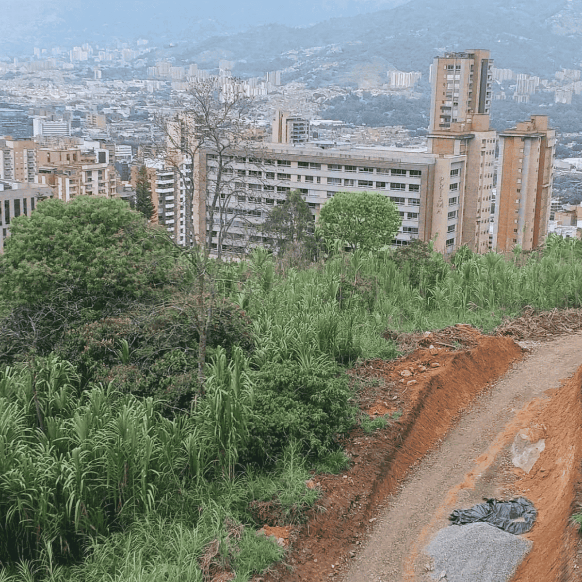 Preocupan más proyectos en La Asomadera 2