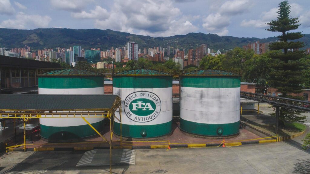 Fábrica de Licores de Antioquia planta de producción FLA