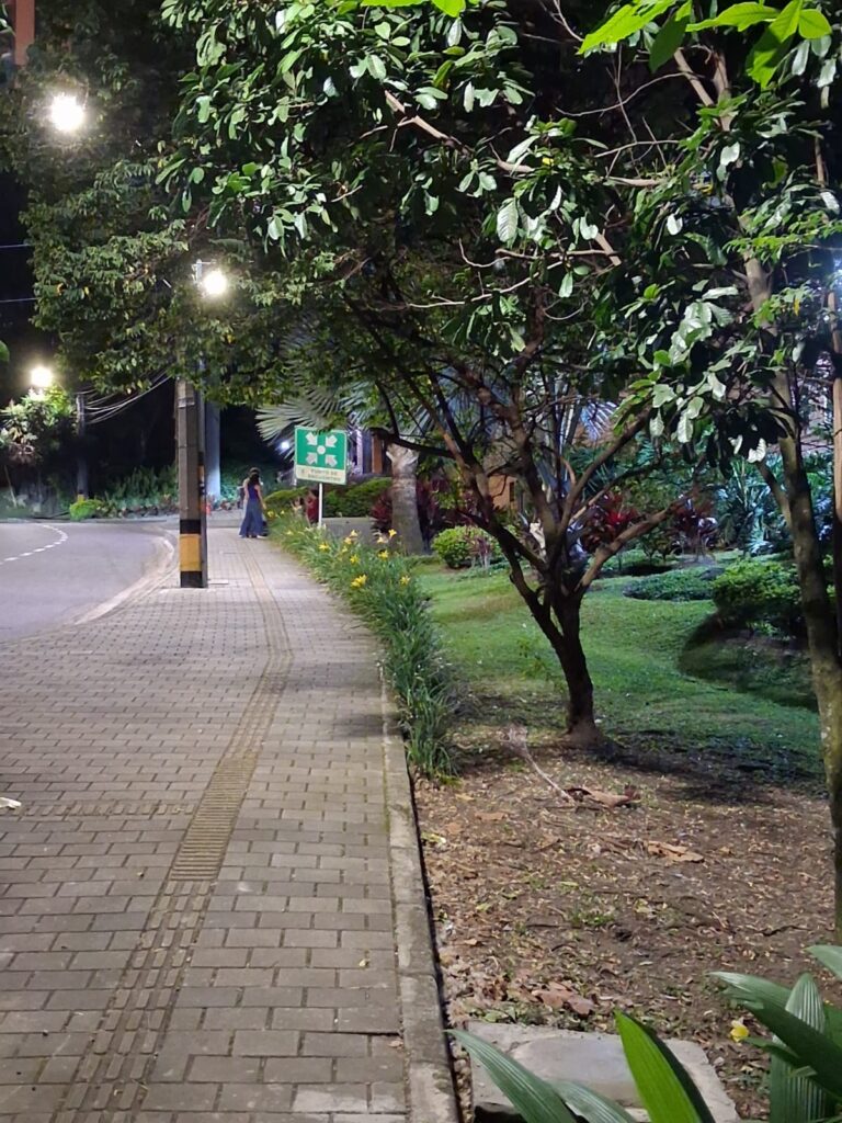 Arreglan alumbrado público en La Aguacatala