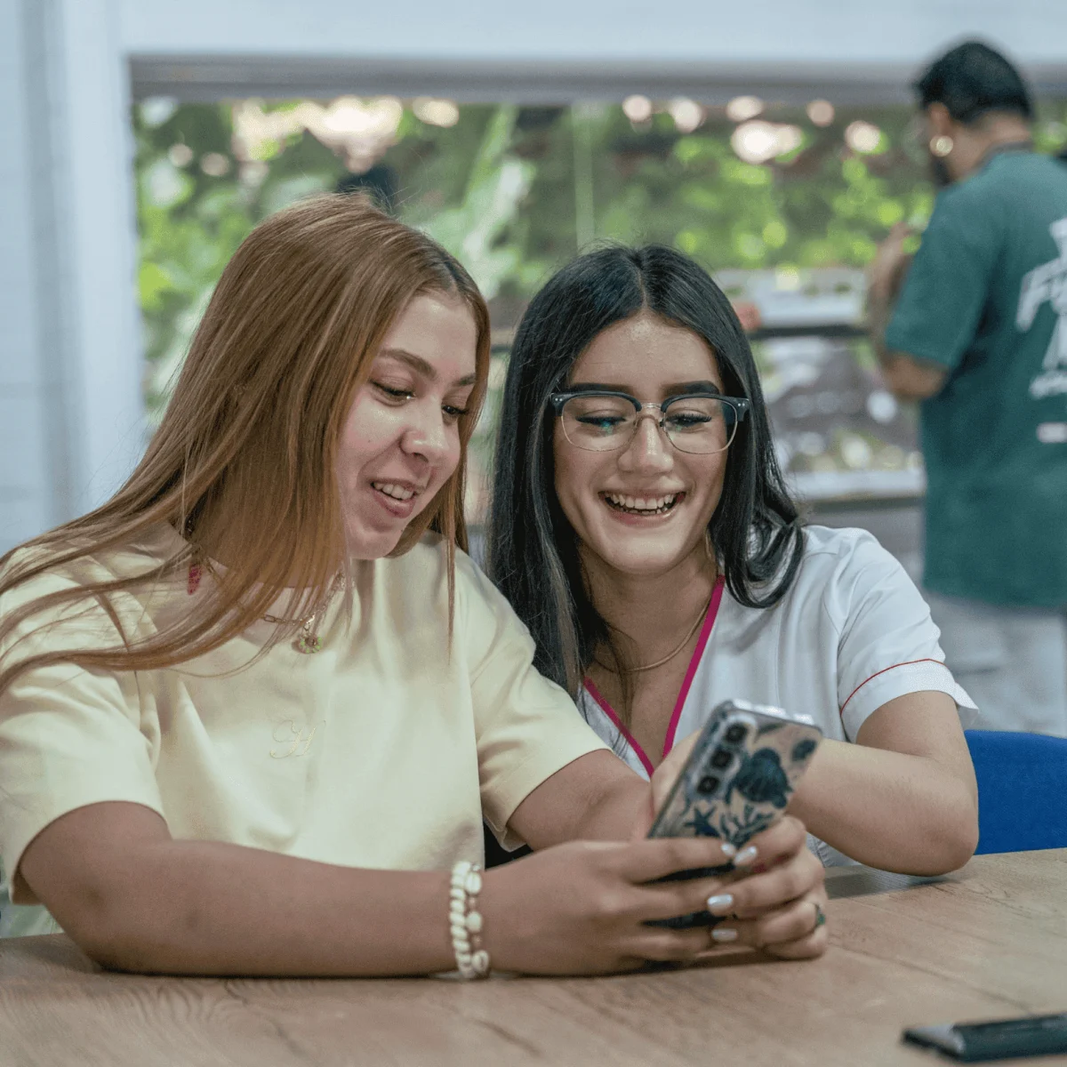 Comfama y Cesde ofrecen 1.700 becas para estudiar programas técnicos