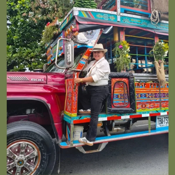 Mujer al volante de un patrimonio sobre ruedas