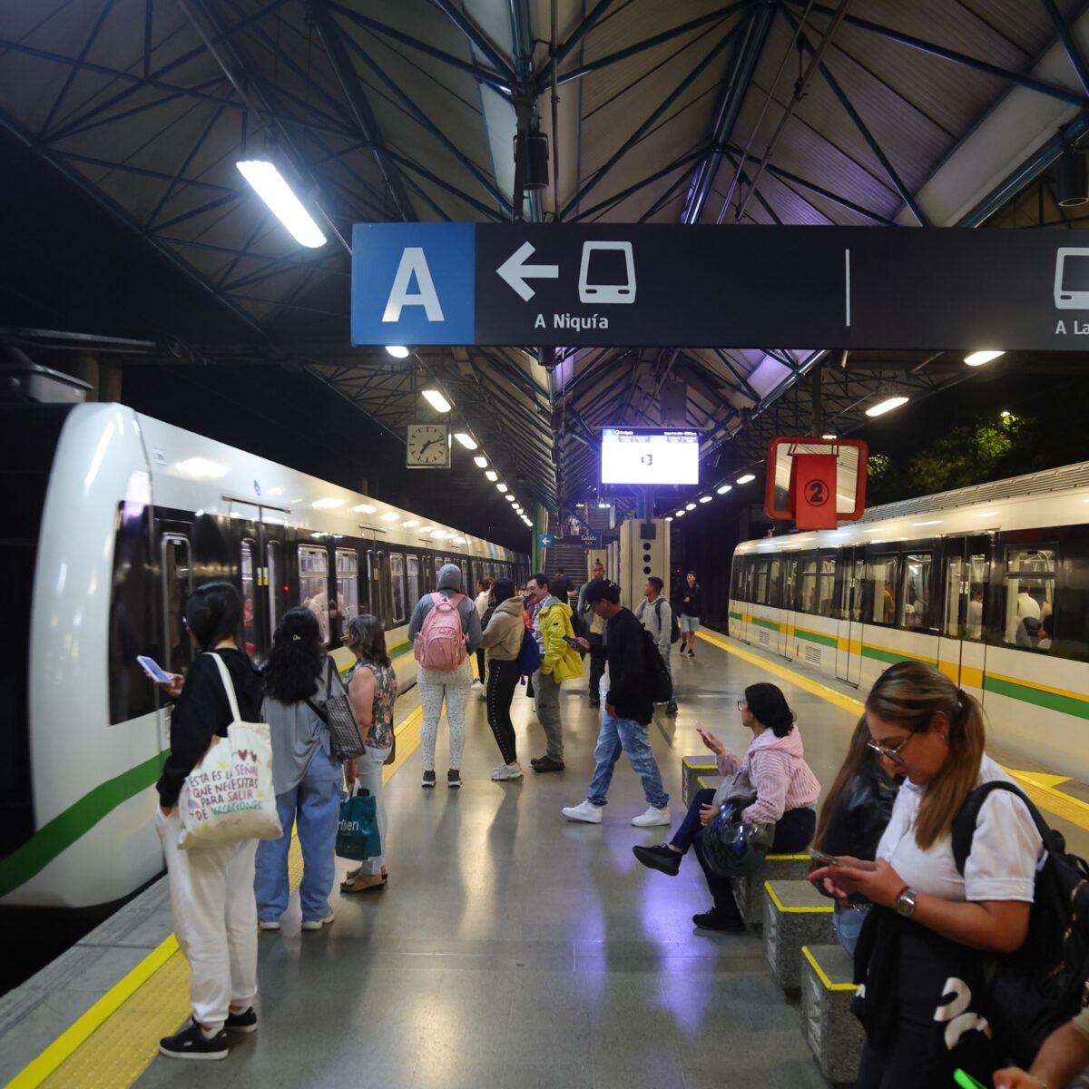Es Feria de Flores y el metro lo sabe: estas serán sus novedades operativas