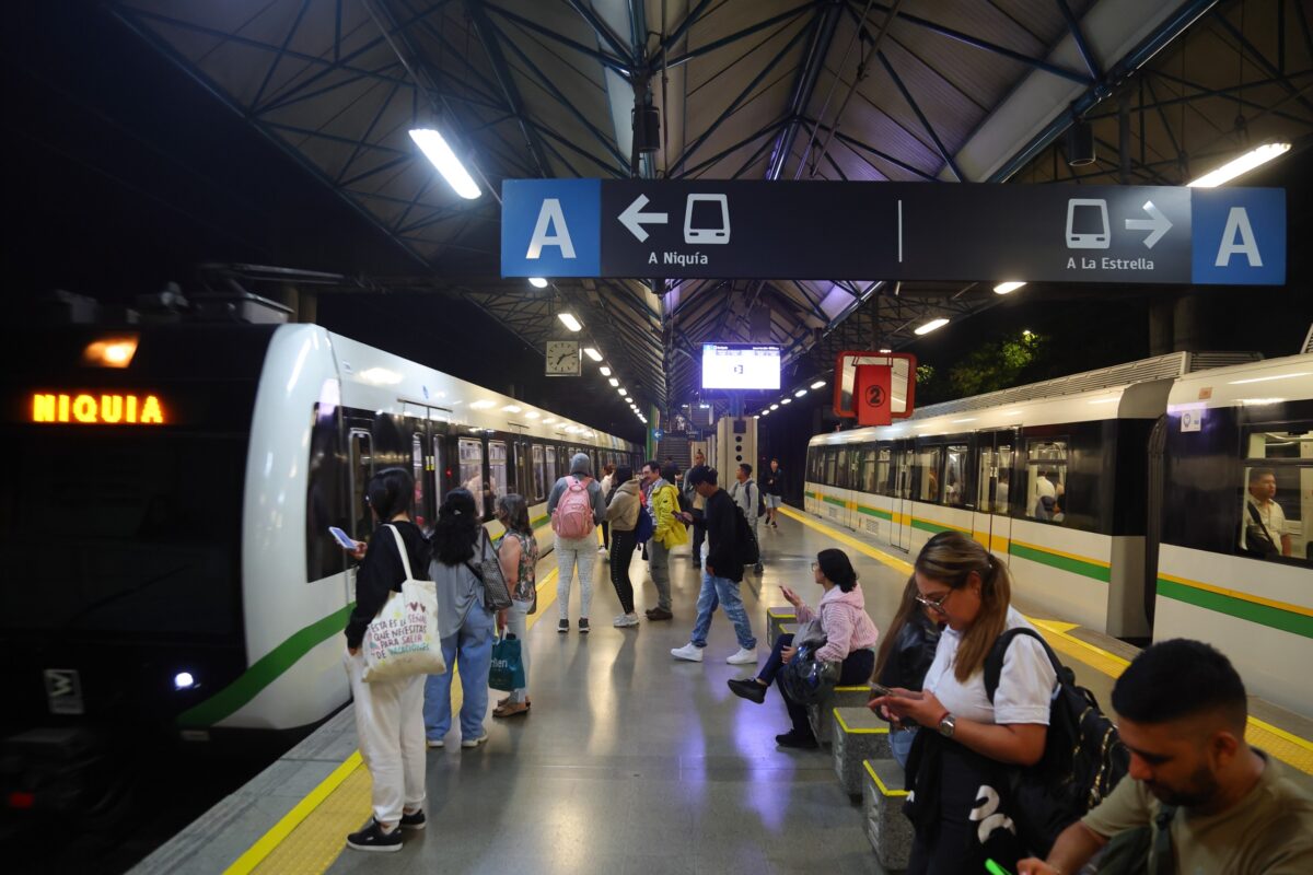 Operación especial del metro en Feria de Flores