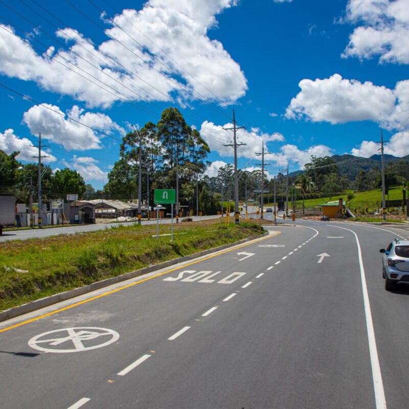 Inauguran doble calzada El Yegüerizo-María Estévez en La Ceja