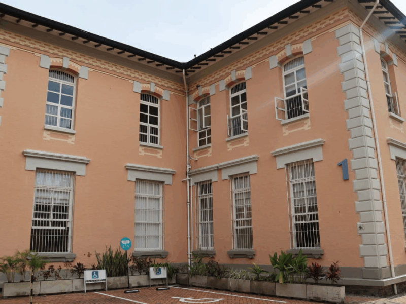Centro Cultural Comfama San Vicente: un lugar que une el arte y la salud
