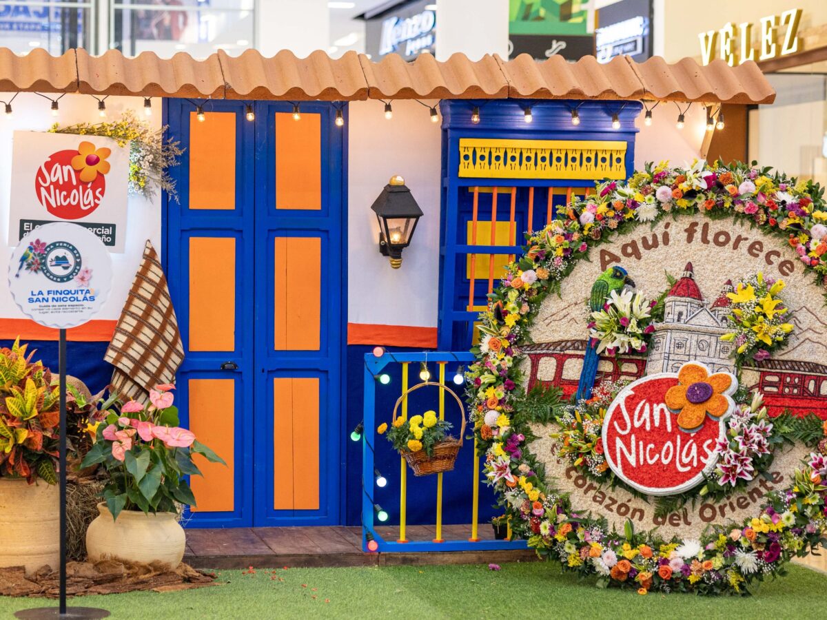 San Nicolás celebra la segunda Feria de Flores y Café