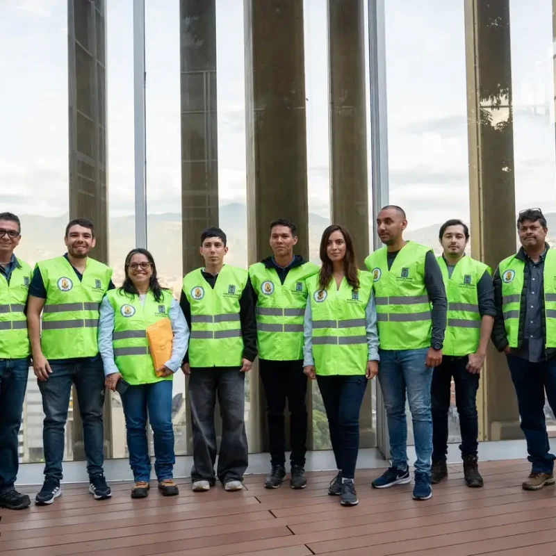 Medellín envía 13 ingenieros al Eje Cafetero tras terremoto
