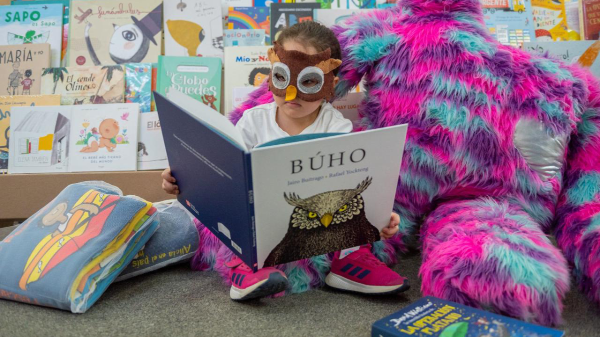 Imaginando con “la lectura viva” en Fiesta del Libro