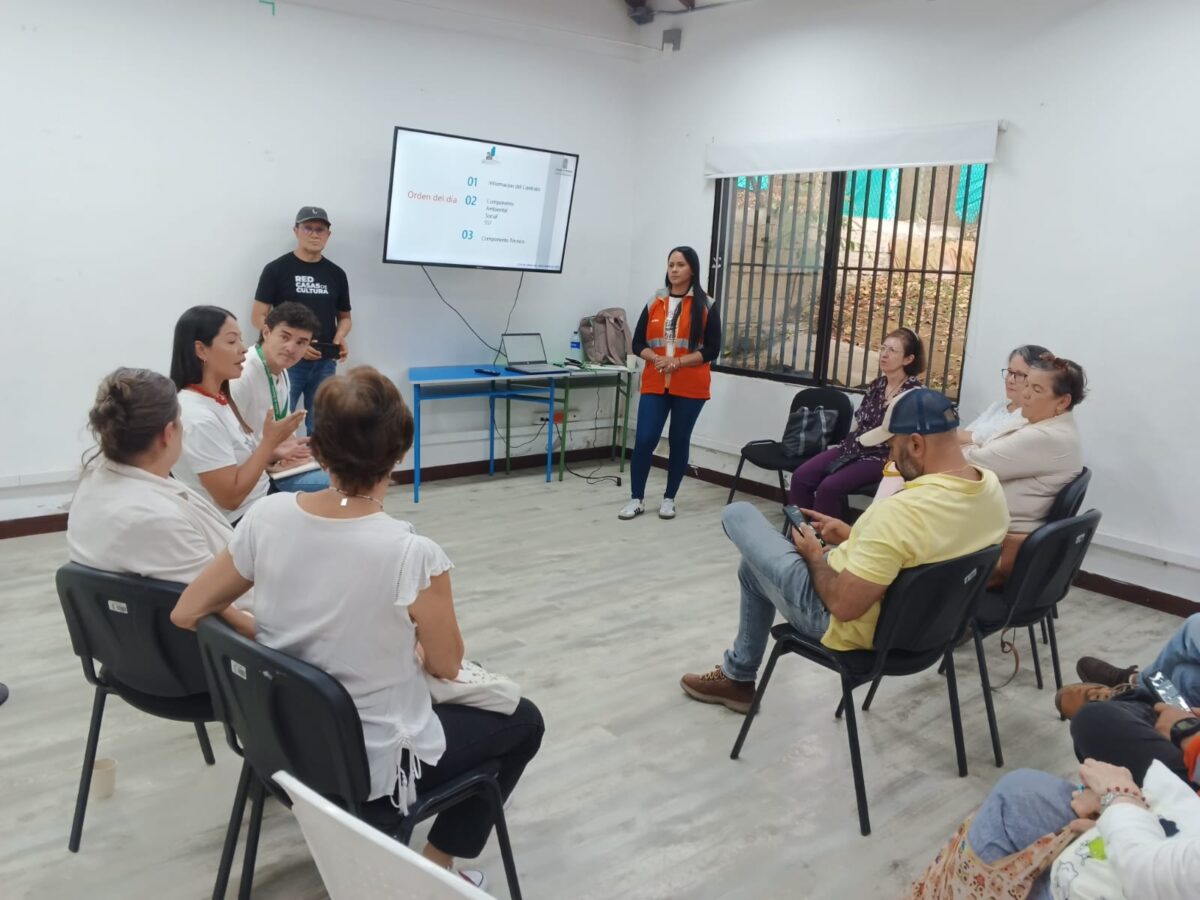 Socializan reinicio de obras en la Casa de la Cultura de El Poblado