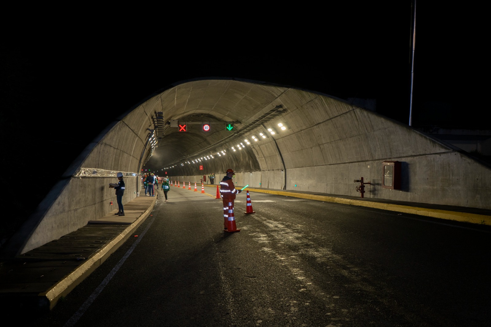 Túnel de oriente
