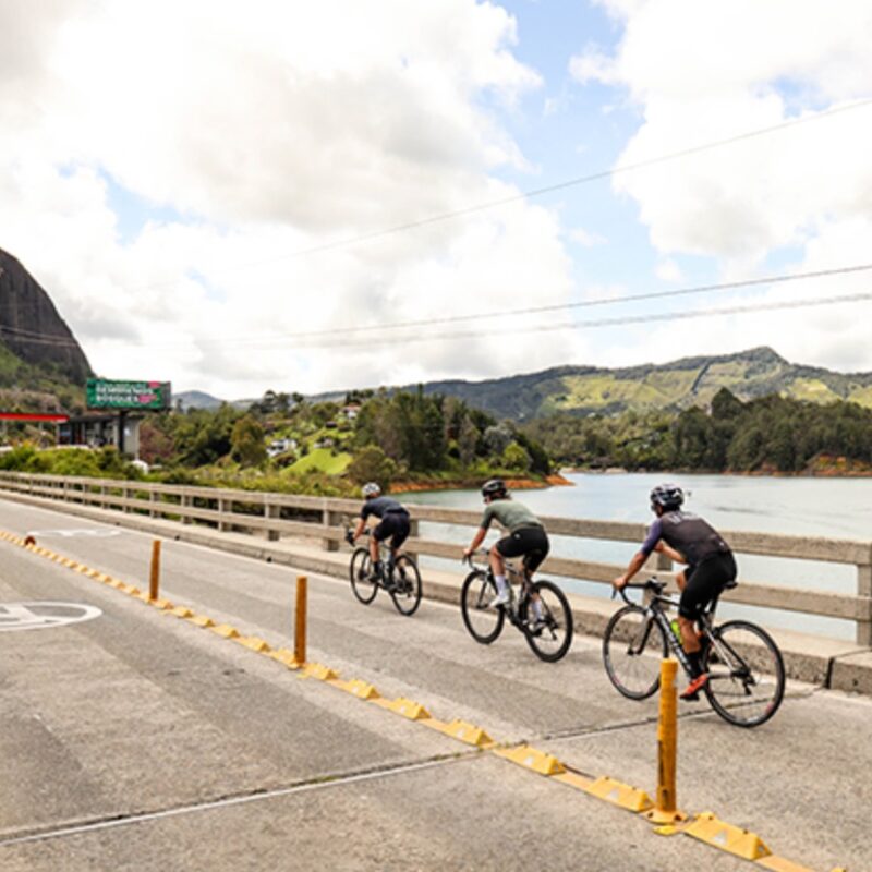 Vías del Oriente, las preferidas por el ciclismo aficionado