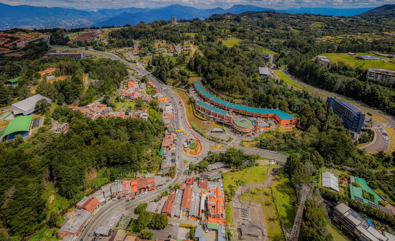 Cambios viales obras intercambio vial Alto de las Palmas