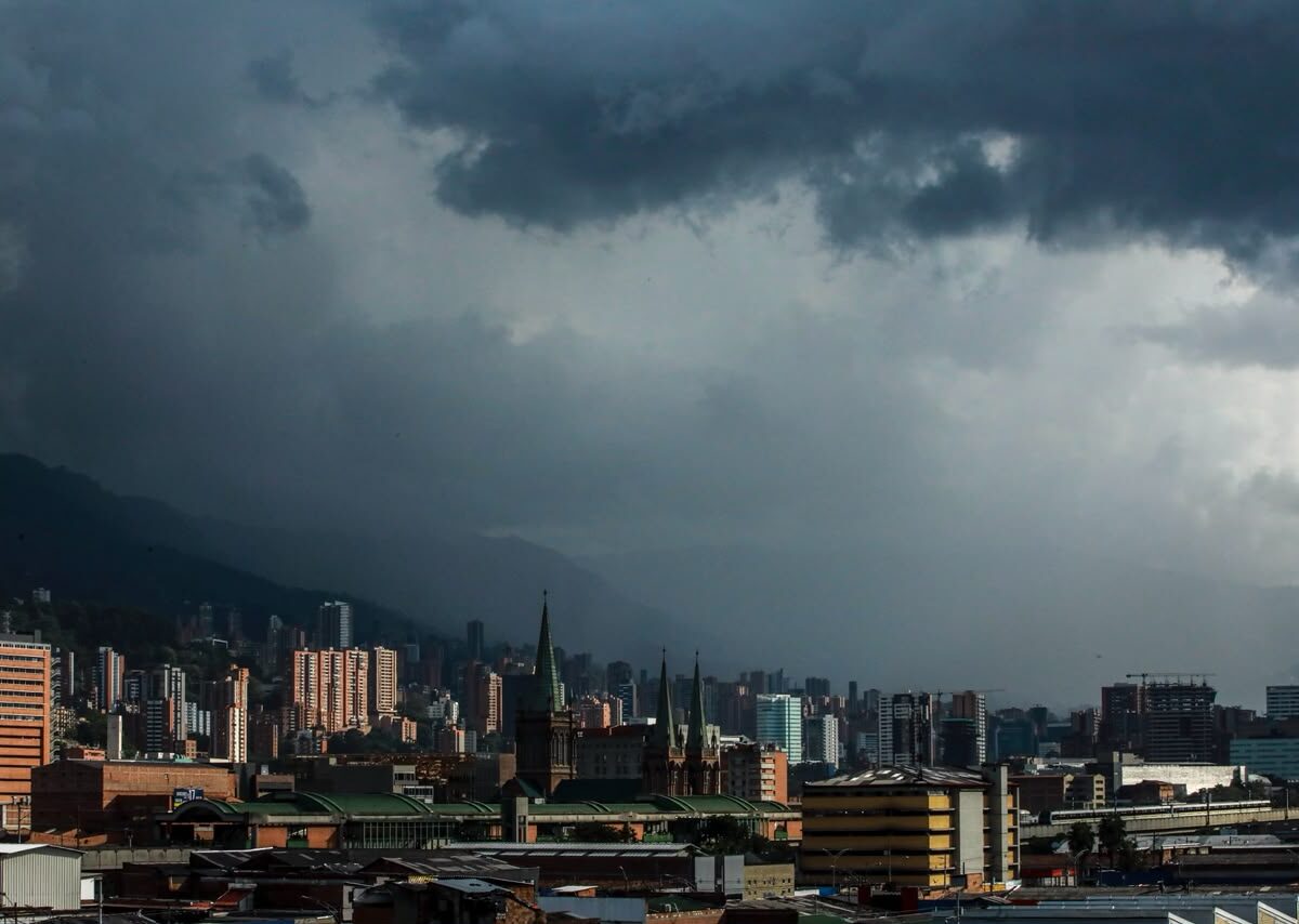Fuerte aguacero sobre sur de Medellín del 5 de octubre de 2026