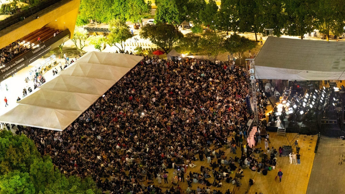 Corales_ espectáculo gratuito de música y astronomía en Medellín
