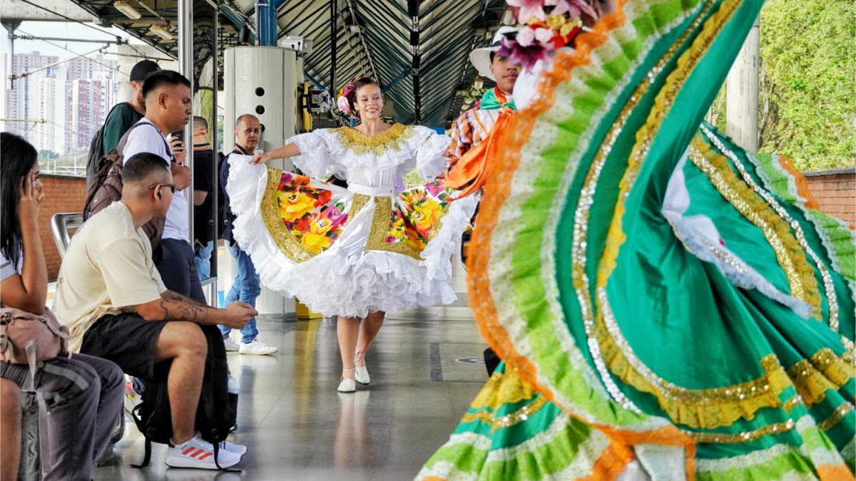 Danzamed celebra diez años con 35 presentaciones y artistas de cuatro países (5)