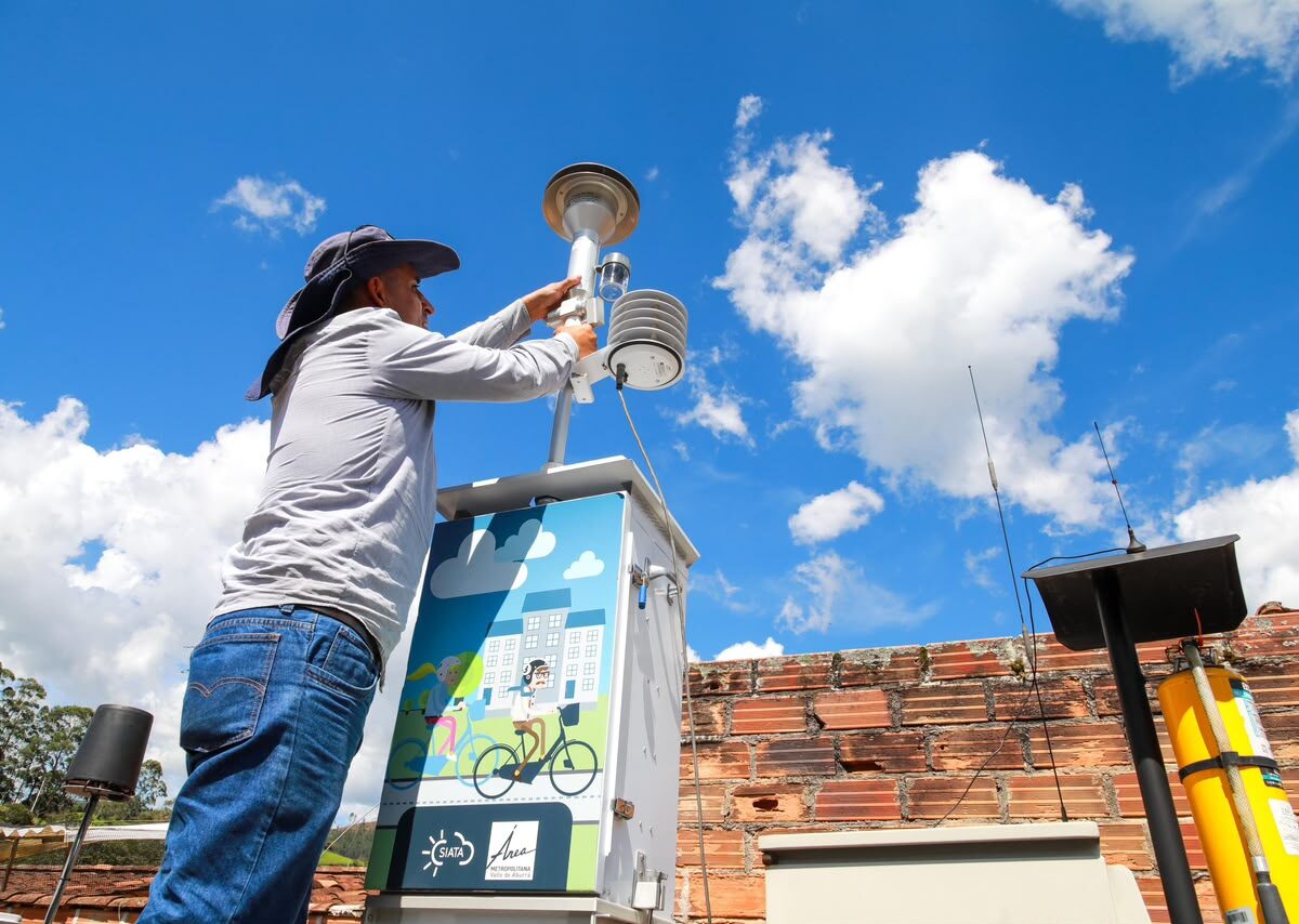 Estación de medición de la calidad del aire en el Valle de Aburrá