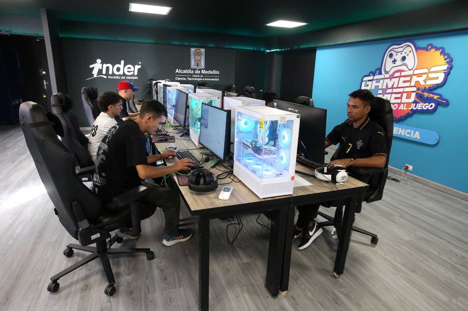 Sala gamer Providencia del Inder