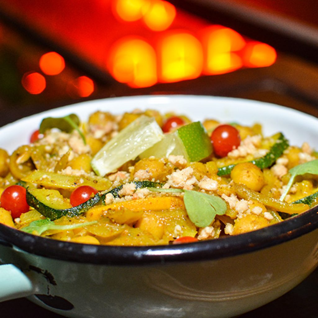Bowl de curry de garbanzos y coliflor