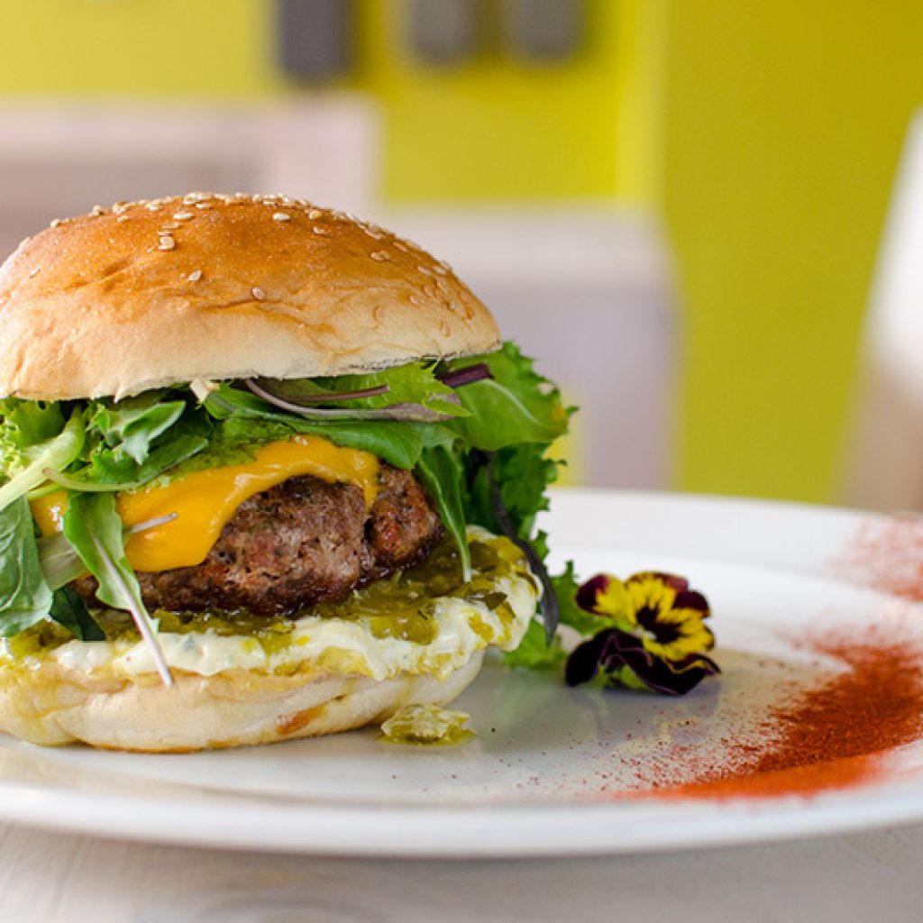 Burger Factory: Hamburguesa gourmet con sello propio Dejar volar la creatividad y fabricar una hamburguesa al gusto personal