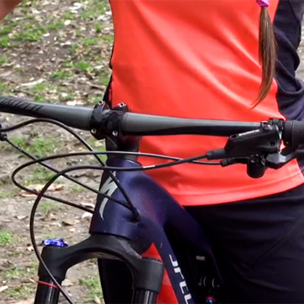 Bicicleta de montaña, Cómo frenar