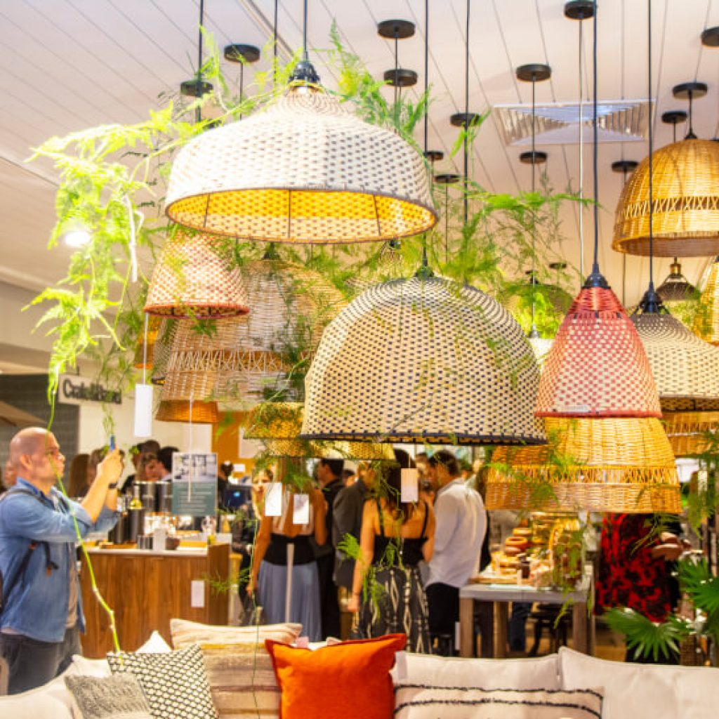 Crate and Barrel en Medellín