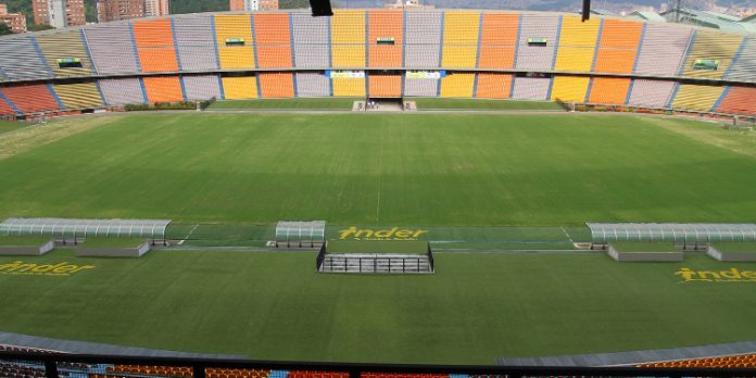 grama_estadio
