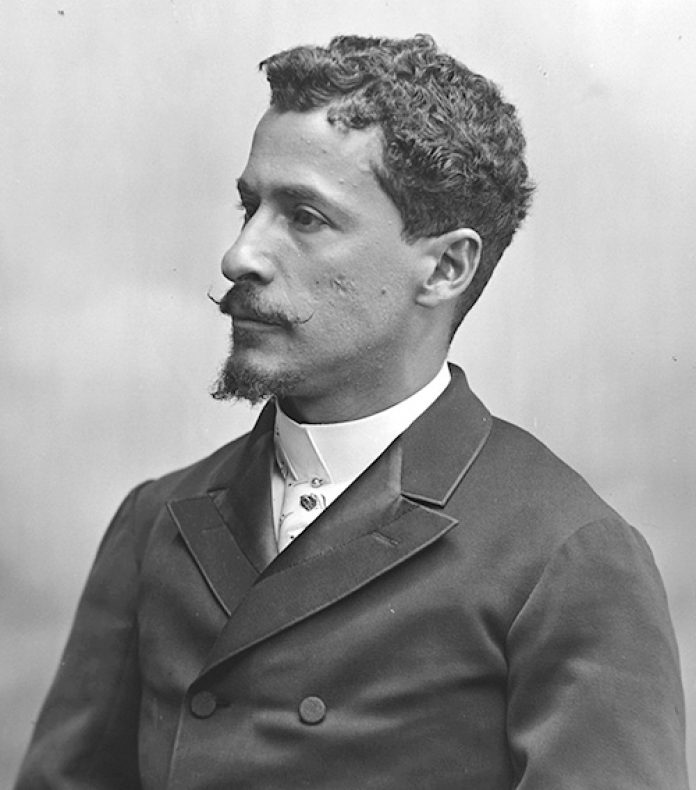 Horacio Marino Rodríguez, Foto Rodríguez. Fotografía, negativo en vidrio, 18 × 13 cm, 1900. Archivo Fotográfico Biblioteca Pública Piloto.