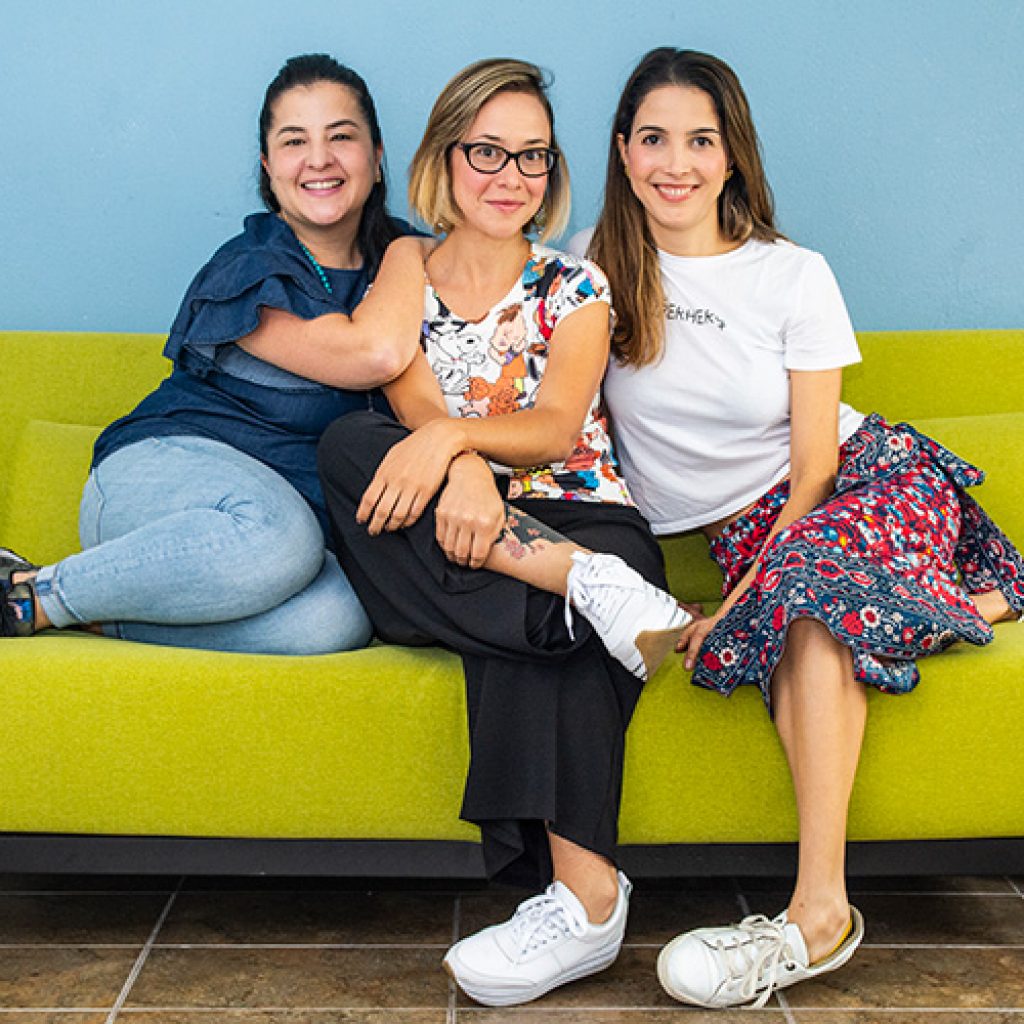 MasMamas, una comunidad que reúne 150 mamás blogueras colombianas. Entregan herramientas que les permitan a estas mujeres desarrollar contenidos.